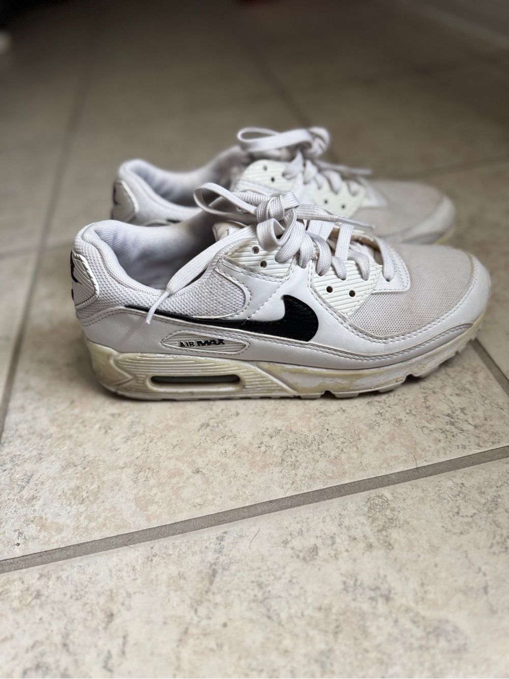 Nike White and Black Air Max Low-Top Sneakers